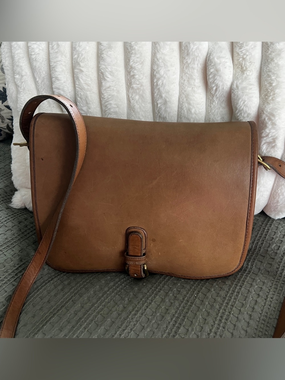 Vintage Coach NYC Large 9585 Saddle Pouch Bag in Putty